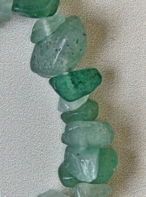 green-aventurine-bracelet-03 Close view of the polished Green Aventurine chips on the bracelet