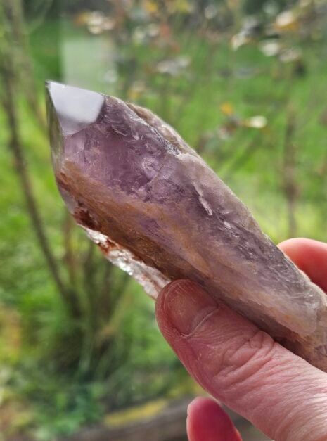 Bahia Amethyst 8 Close view of the banded purple through the Bahia Amethyst